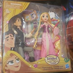Disney Tangled Series Rapunzel and Flynn Playset - Pink and Black